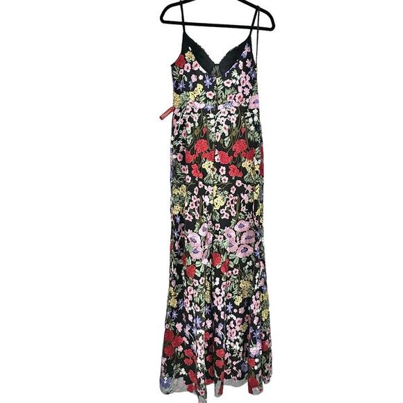 Mac Duggal Floral Embroidered Lace Sweetheart Neck Formal Gown Size 8 NWT - Picture 10 of 12